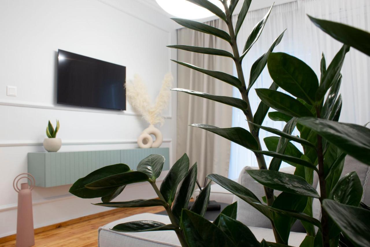 Stylish Modern Classic Apartment เทสซาโลนิกิ ภายนอก รูปภาพ