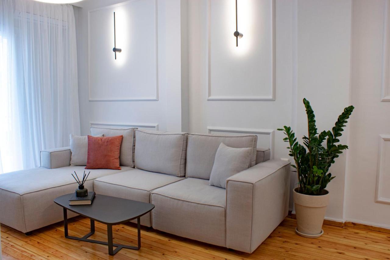 Stylish Modern Classic Apartment เทสซาโลนิกิ ภายนอก รูปภาพ