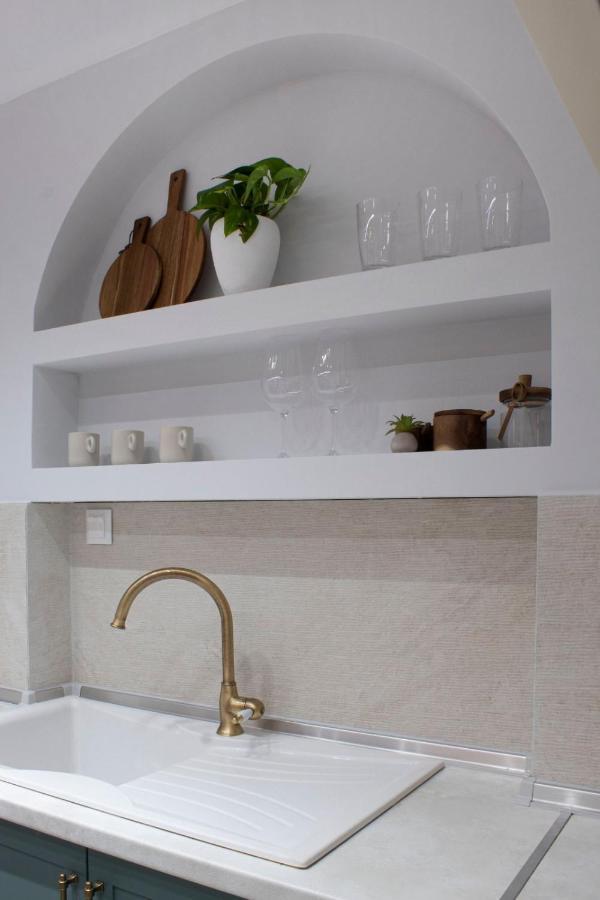Stylish Modern Classic Apartment เทสซาโลนิกิ ภายนอก รูปภาพ